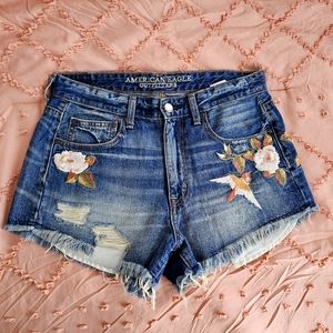 American Eagle Outfitters Vintage Hi-Rise Festival Cut-Off Jean Shorts Size 6.